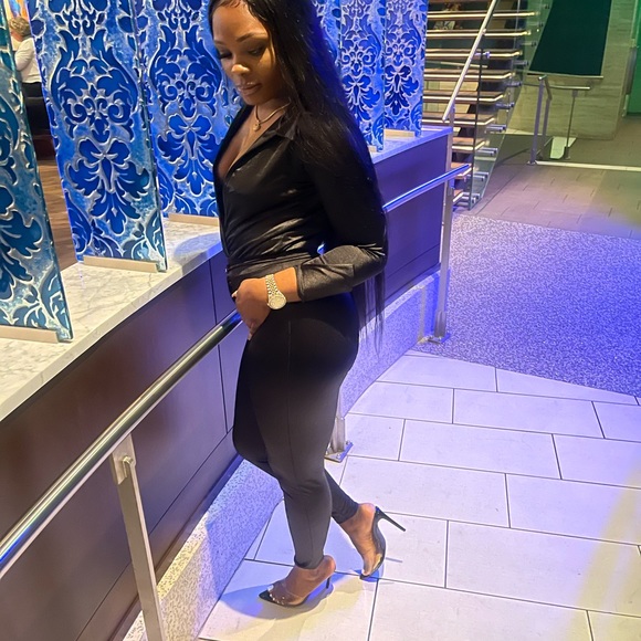 Meet your Posher, Jerronica - Picture 3 of 3